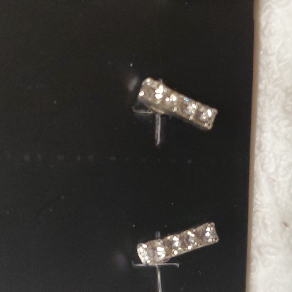 ❤️NWT VINTAGE TORRID RHINESTONE SPIDER STUD EARRING 3 PAIRS SET, NEVER WORN - Picture 4 of 8